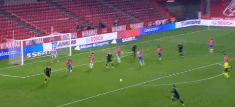 [国内足球]超级杯-于汉超扳平路易斯绝杀 申花3-2逆转海港夺冠